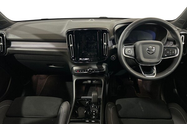 Used Volvo XC40 2024 for sale - 75645985: Photo 6