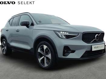 (74) - Plus, B3 Mild hybrid, Petrol, Dark 5-Door