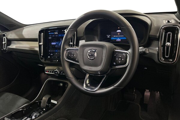 Used Volvo XC40 2024 for sale - 75577387: Photo 11