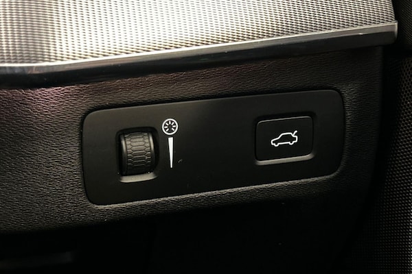 Used Volvo XC90 2015 for sale - 76213985: Photo 27
