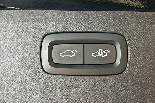 Used Volvo XC90 2015 for sale - 76213985: Photo 29