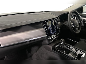 Used Volvo V90 2025 for sale - 76159111: Photo 2