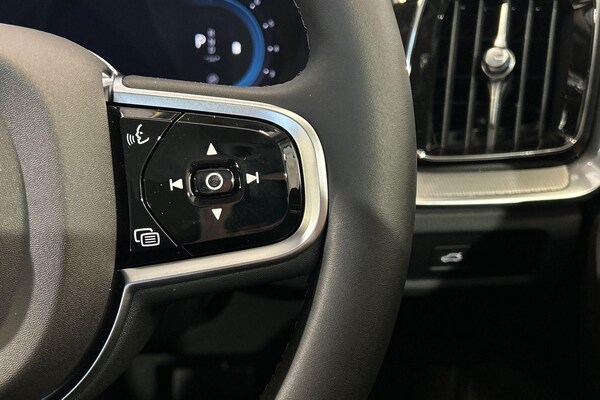 Used Volvo V60 2025 for sale - 76200599: Photo 13