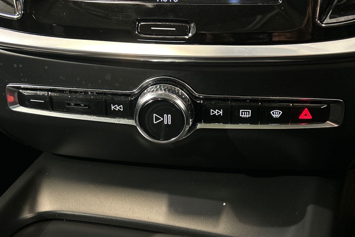 Used Volvo V60 2021 for sale - 76043016: Photo 15