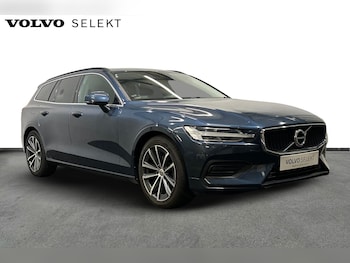 2021 (21) - Momentum, B3 mild hybrid 5-Door
