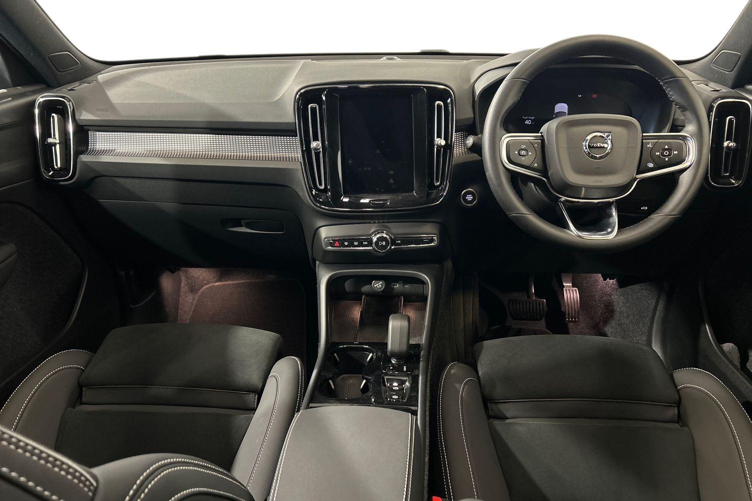 Used Volvo XC40 2025 for sale - 75990842: Photo 7