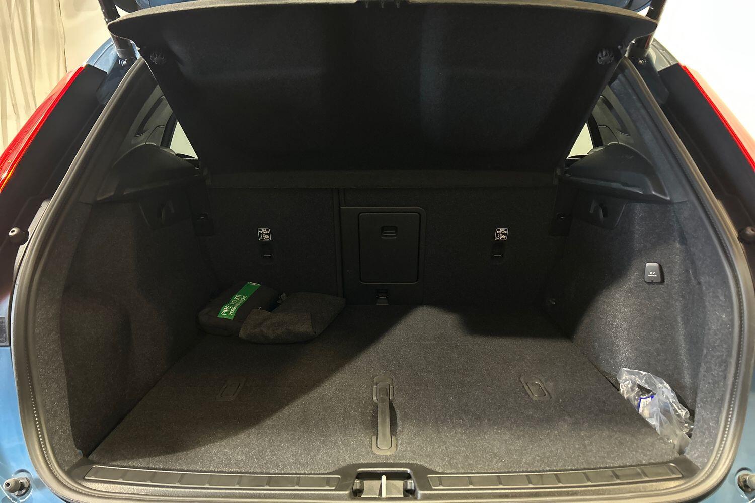 Used Volvo XC40 2025 for sale - 75990842: Photo 9
