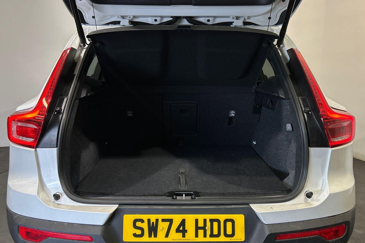 Used Volvo XC40 2024 for sale - 76020672: Photo 9
