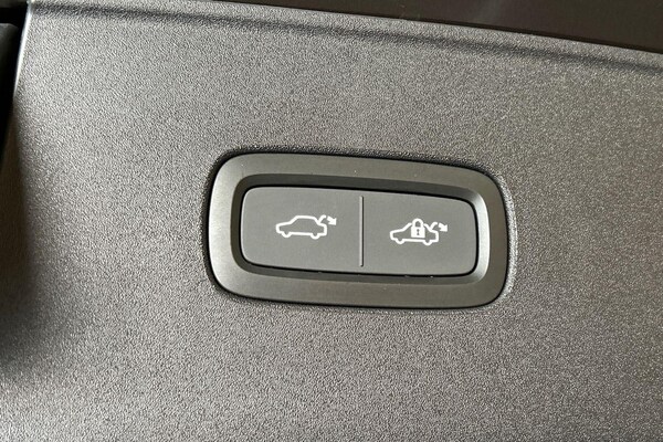 Used Volvo EX90 2025 for sale - 75687620: Photo 31