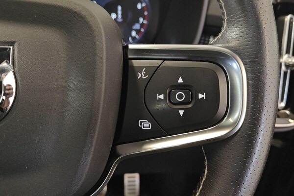 Used Volvo XC40 2021 for sale - 75351841: Photo 13