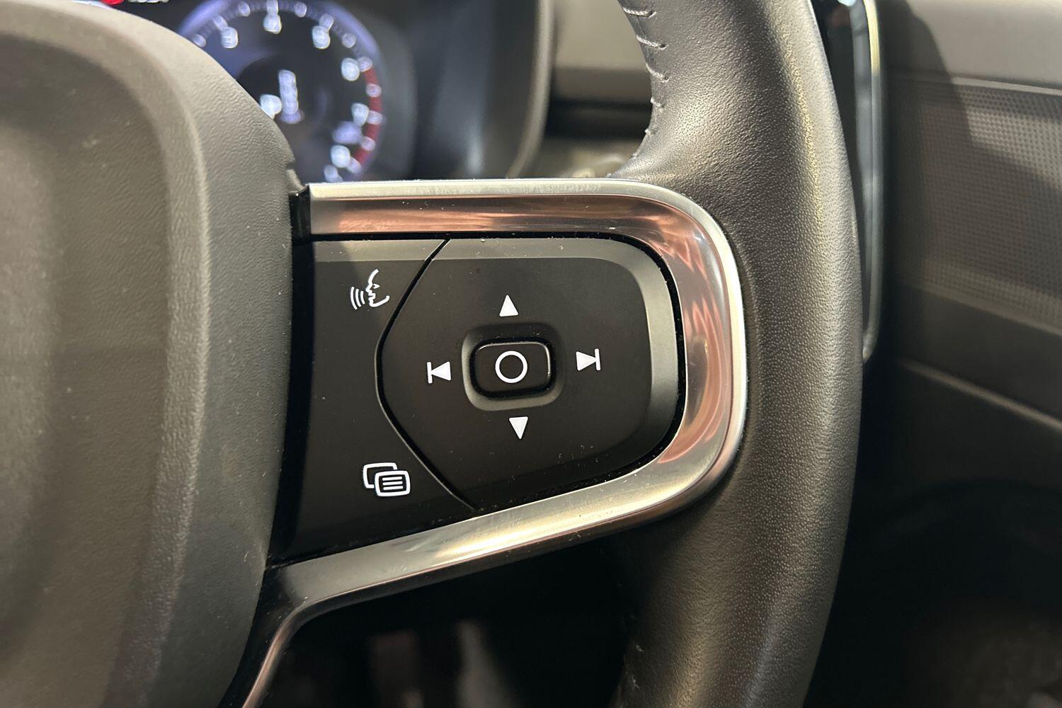 Used Volvo XC40 2021 for sale - 75990902: Photo 13