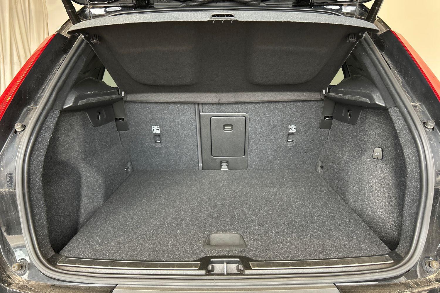 Used Volvo XC40 2021 for sale - 75990902: Photo 9