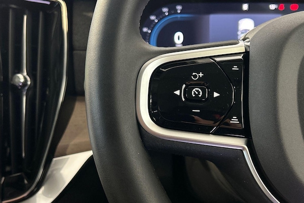 Used Volvo XC90 2025 for sale - 76159027: Photo 12