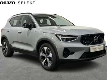 2024 (74) - 2.0 B3P Plus Dark 5dr Auto
