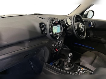 Used MINI Countryman 2017 for sale - 76215418: Photo 2