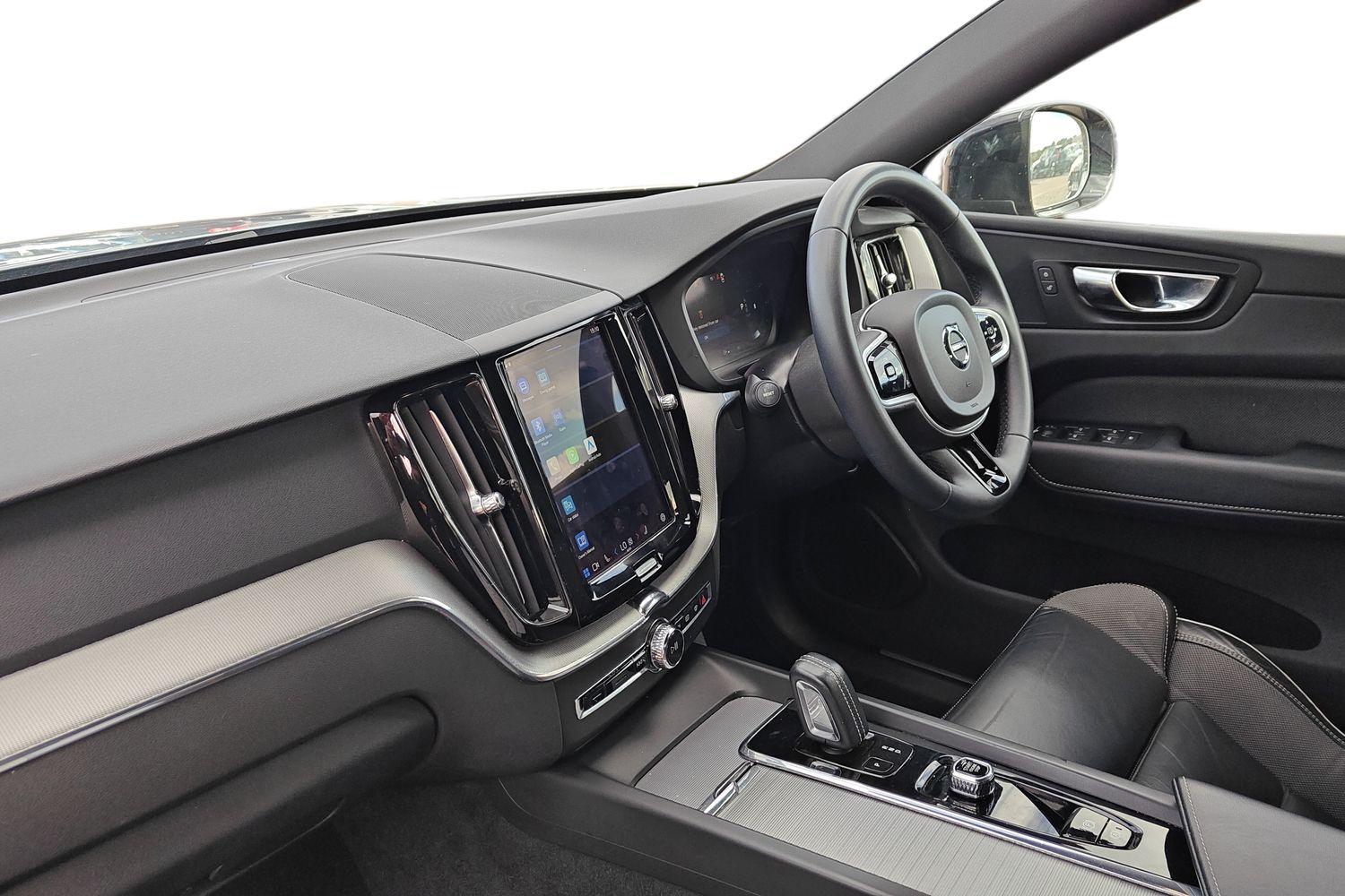 Used Volvo XC60 2021 for sale - 76032000: Photo 2