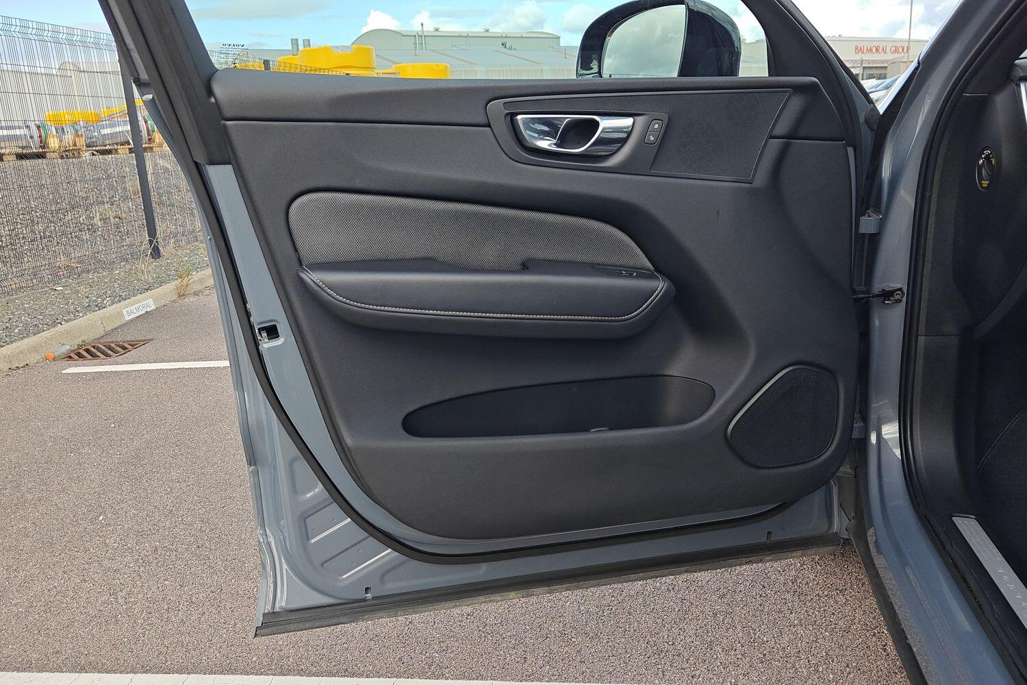 Used Volvo XC60 2021 for sale - 76032000: Photo 31