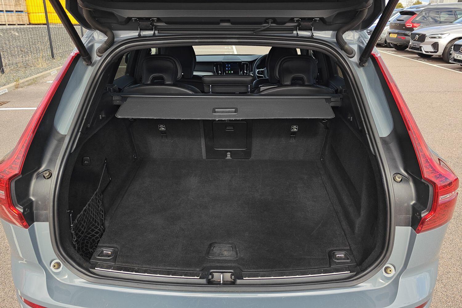 Used Volvo XC60 2021 for sale - 76032000: Photo 9