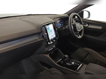 Used Volvo XC40 2024 for sale - 75508045: Photo