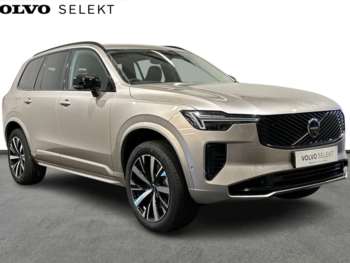 2025 (25) - Plus, B5 AWD Mild hybrid, Petrol, Dark, 7 Seats 5-Door