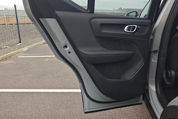 Used Volvo XC40 2025 for sale - 76174774: Photo 27