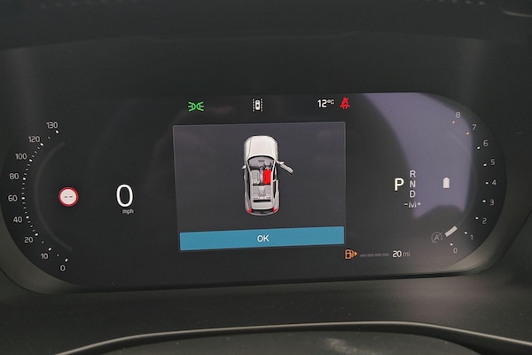 Used Volvo XC40 2025 for sale - 76174774: Photo 8