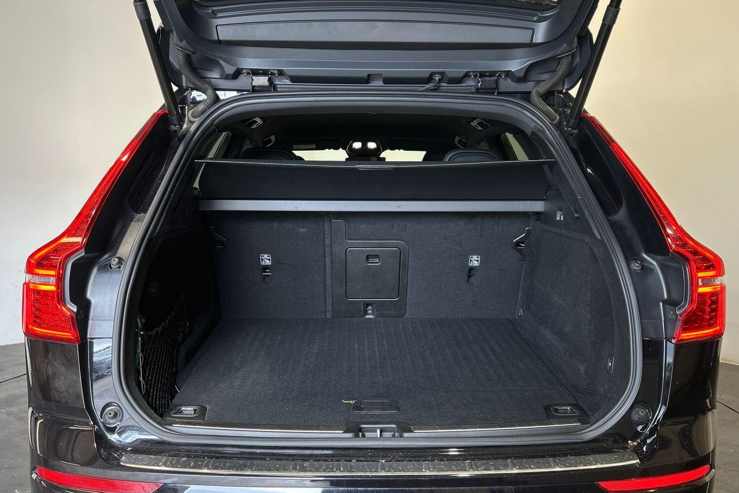 Used Volvo XC60 2021 for sale - 76043364: Photo 9