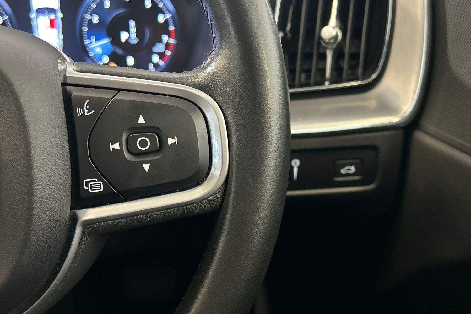 Used Volvo XC60 2020 for sale - 76043275: Photo 13