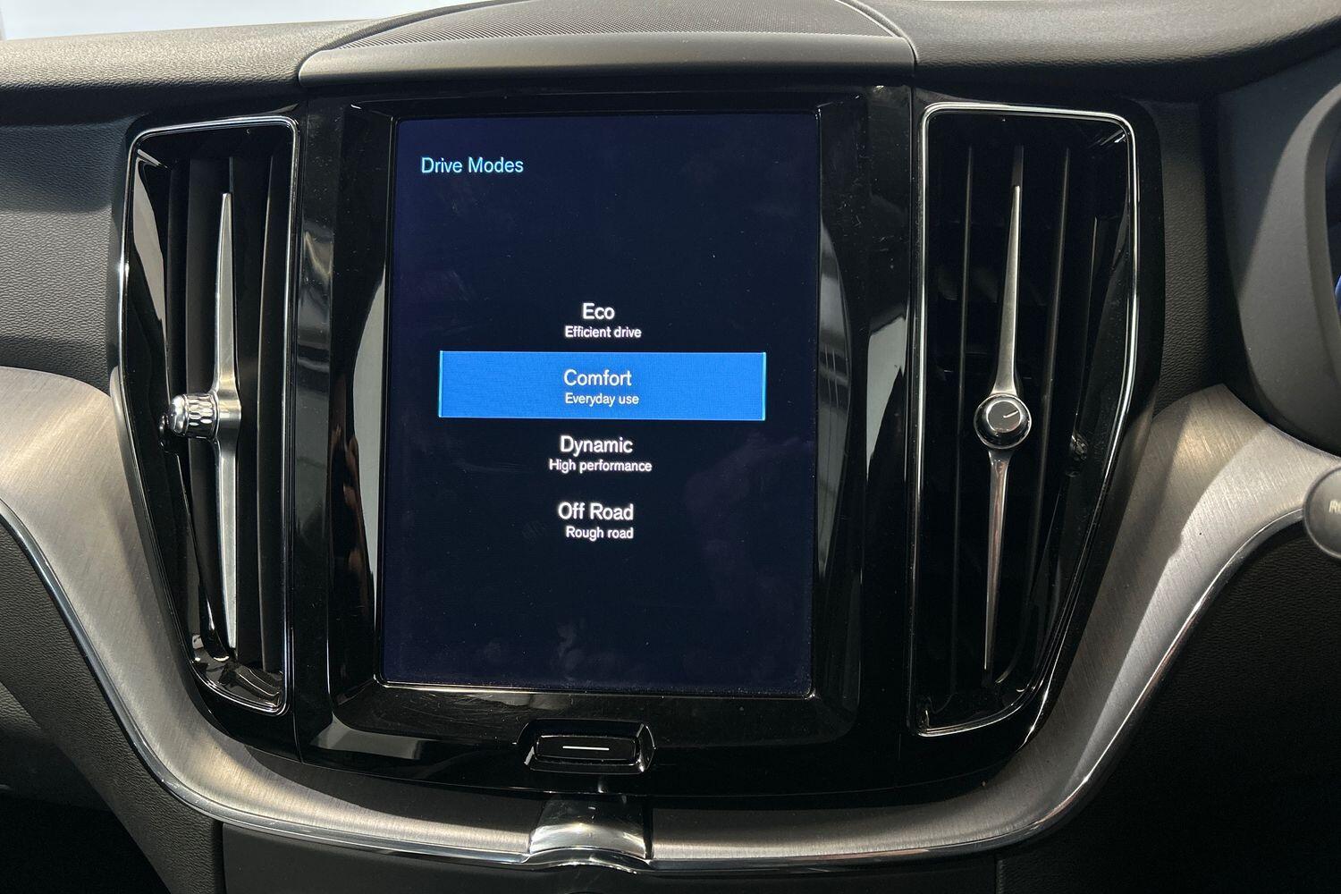 Used Volvo XC60 2020 for sale - 76043275: Photo 25