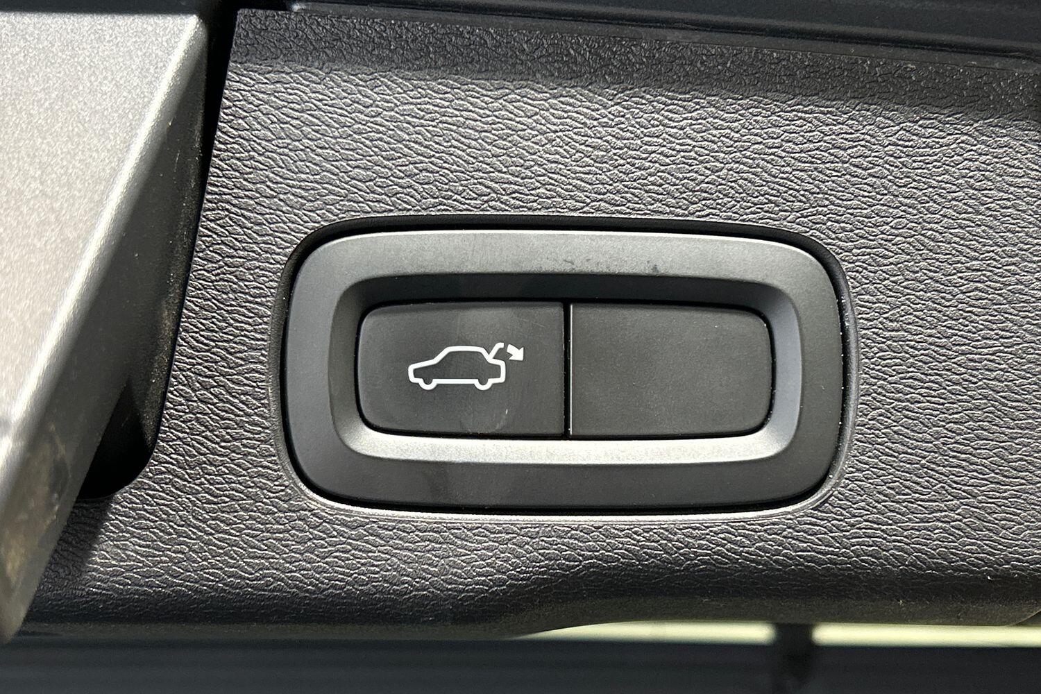 Used Volvo XC60 2020 for sale - 76043275: Photo 29