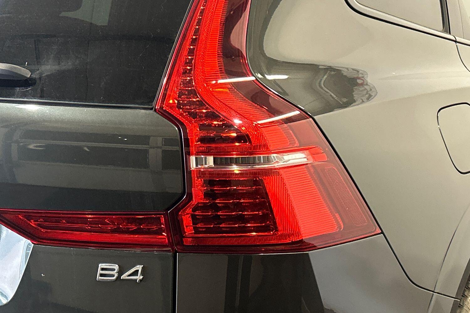 Used Volvo XC60 2021 for sale - 76041845: Photo 21