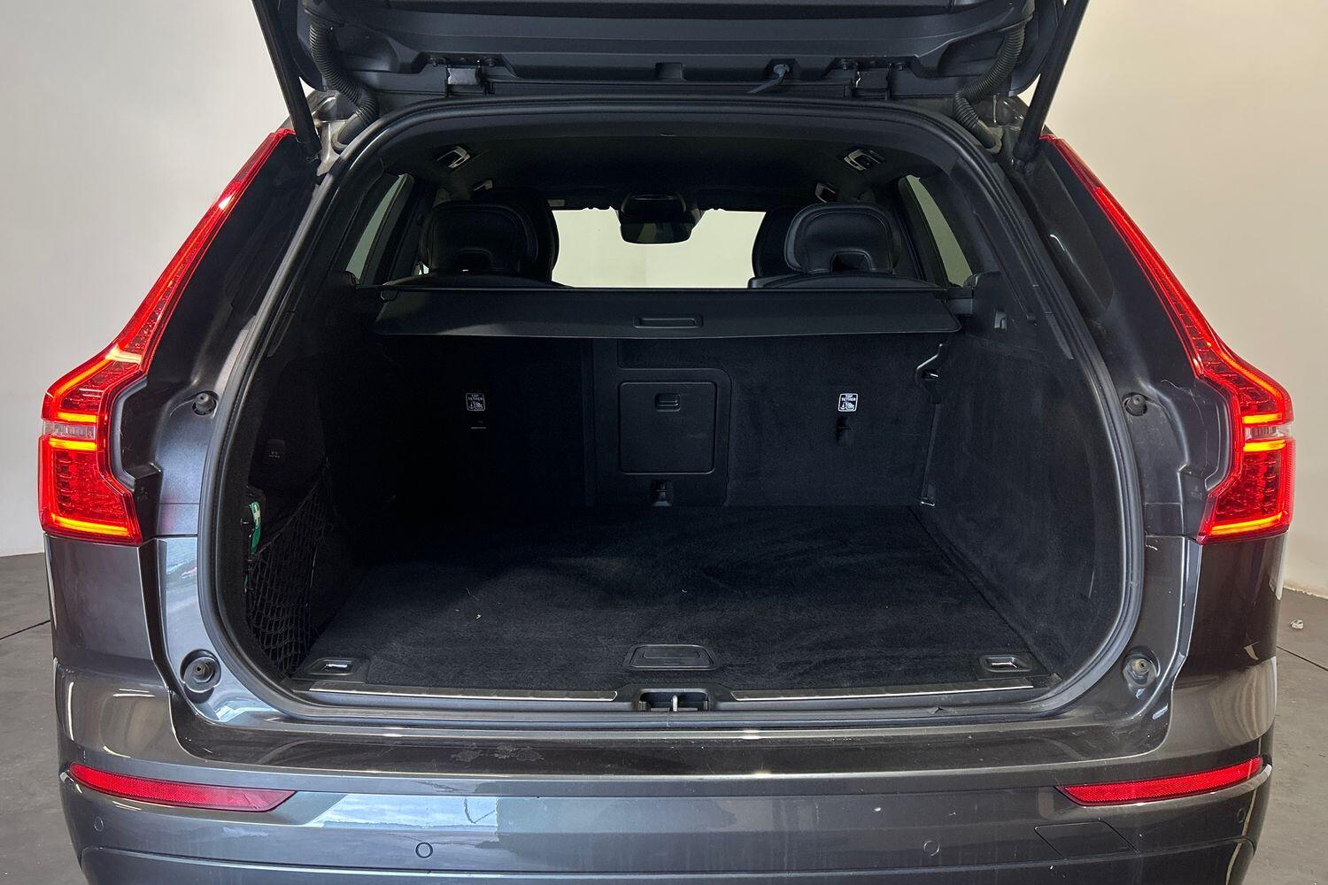 Used Volvo XC60 2021 for sale - 76041845: Photo 9