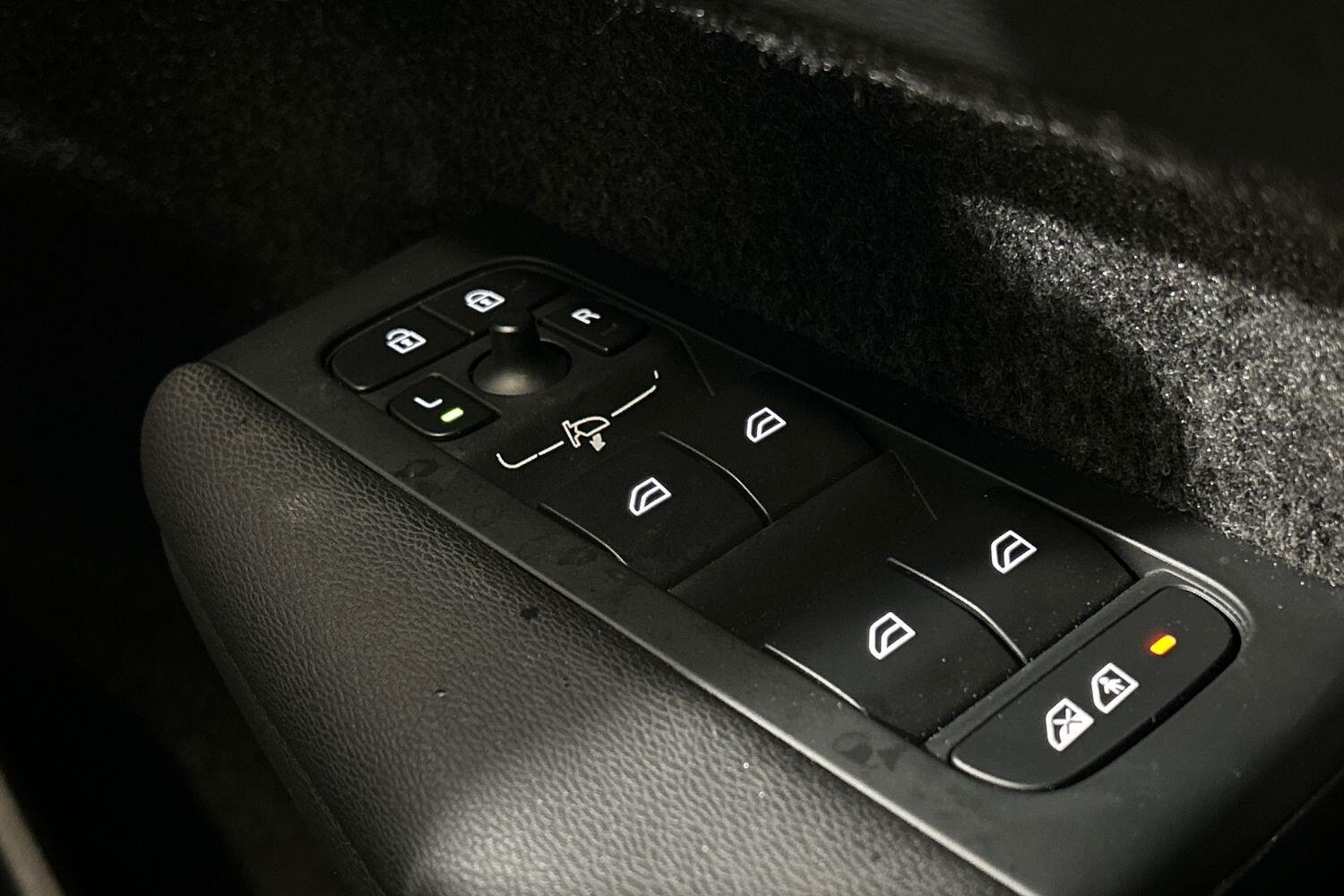 Used Volvo XC40 2024 for sale - 76152246: Photo 29