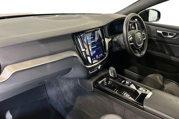 Used Volvo S60 2022 for sale - 76215482: Photo 2