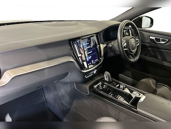 Used Volvo S60 2022 for sale - 76215482: Photo 2