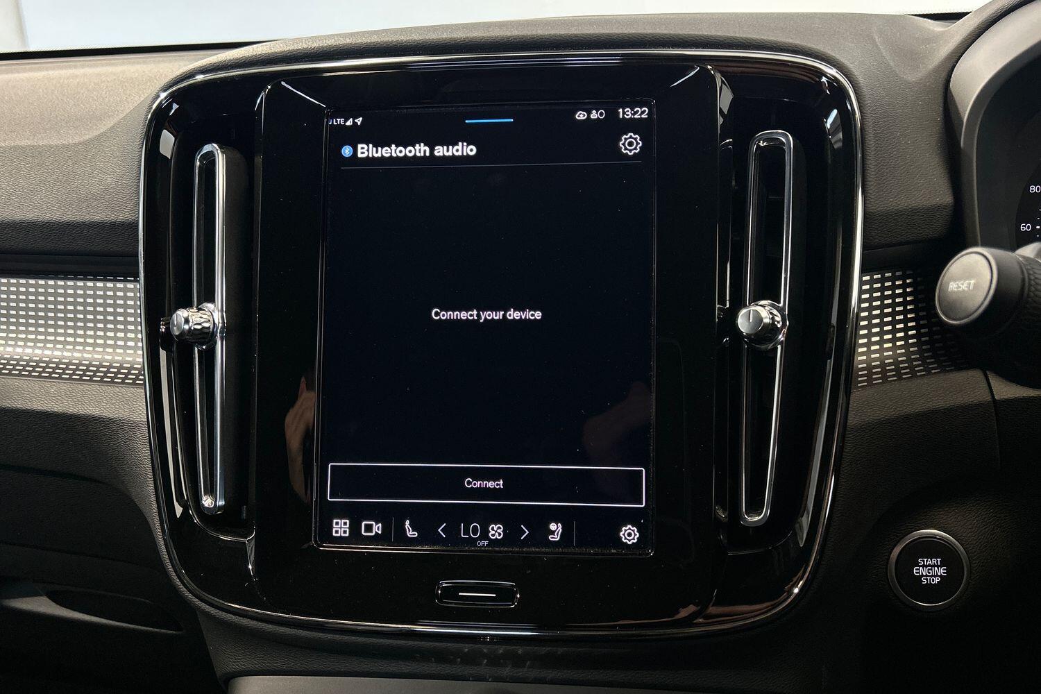 Used Volvo XC40 2025 for sale - 76020208: Photo 25
