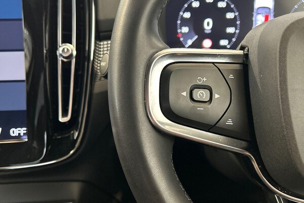 Used Volvo XC40 2021 for sale - 75600583: Photo 12