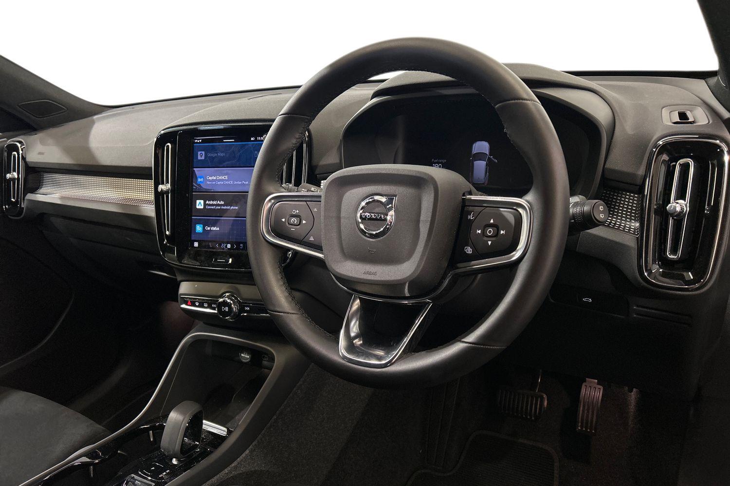 Used Volvo XC40 2024 for sale - 76042161: Photo 11