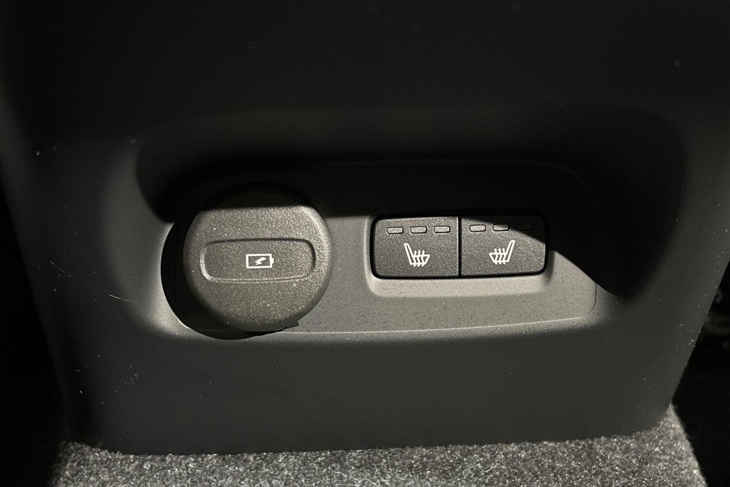 Used Volvo XC40 2024 for sale - 76042161: Photo 31