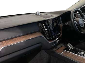 Used Volvo XC60 2022 for sale - 75060513: Photo