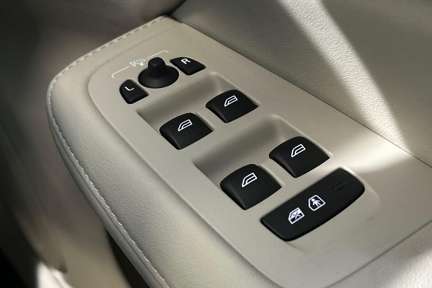 Used Volvo V60 2025 for sale - 76109635: Photo 25