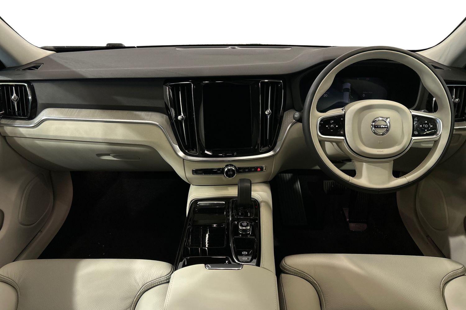 Used Volvo V60 2025 for sale - 76109635: Photo 7