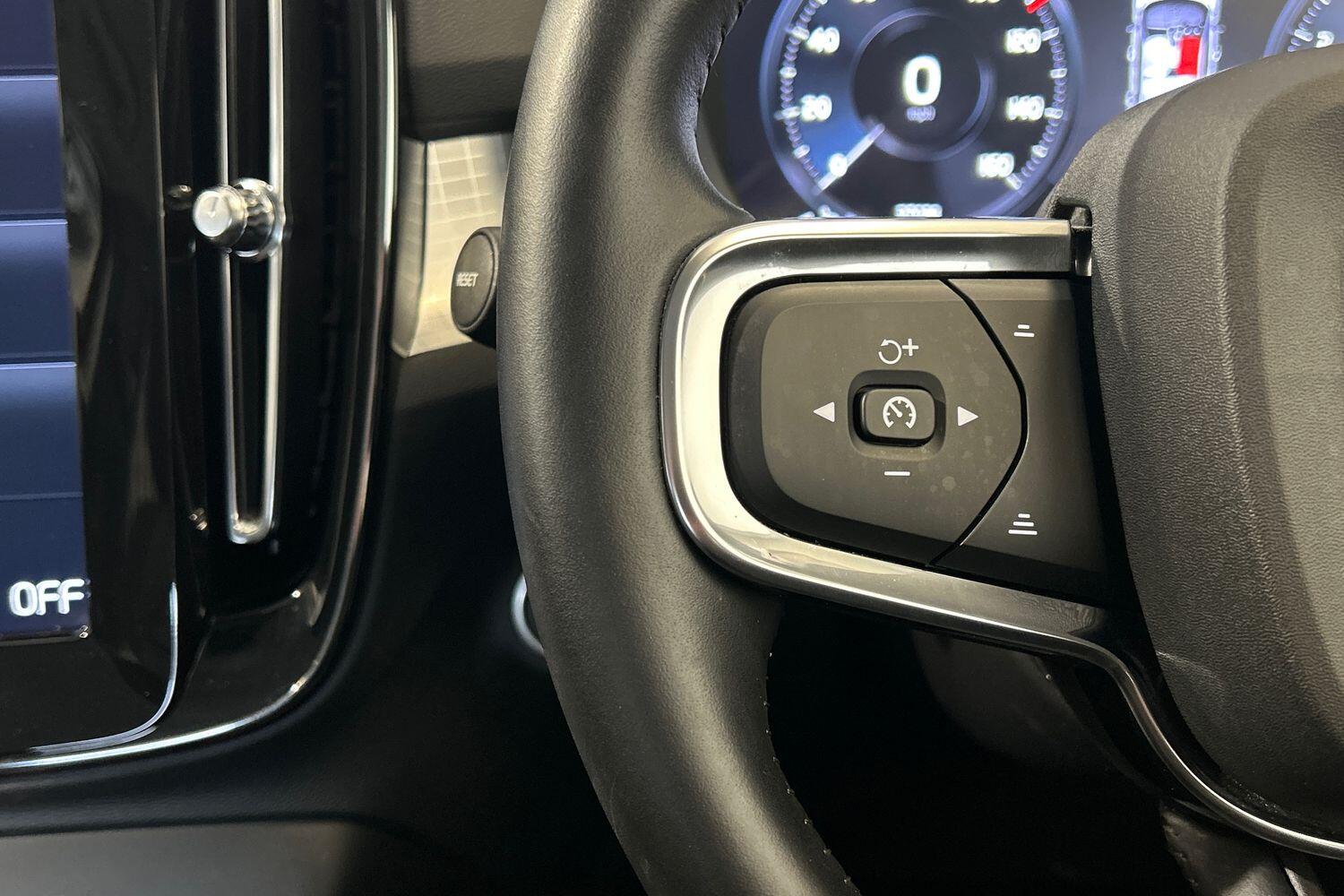 Used Volvo XC40 2021 for sale - 76042493: Photo 12