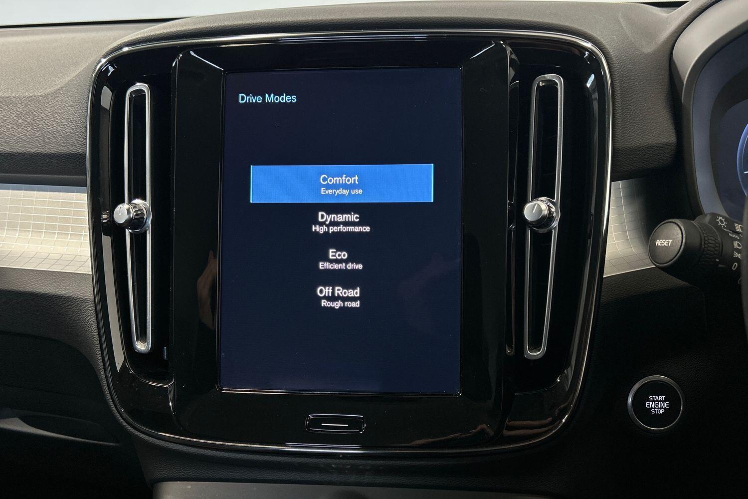 Used Volvo XC40 2021 for sale - 76042493: Photo 24