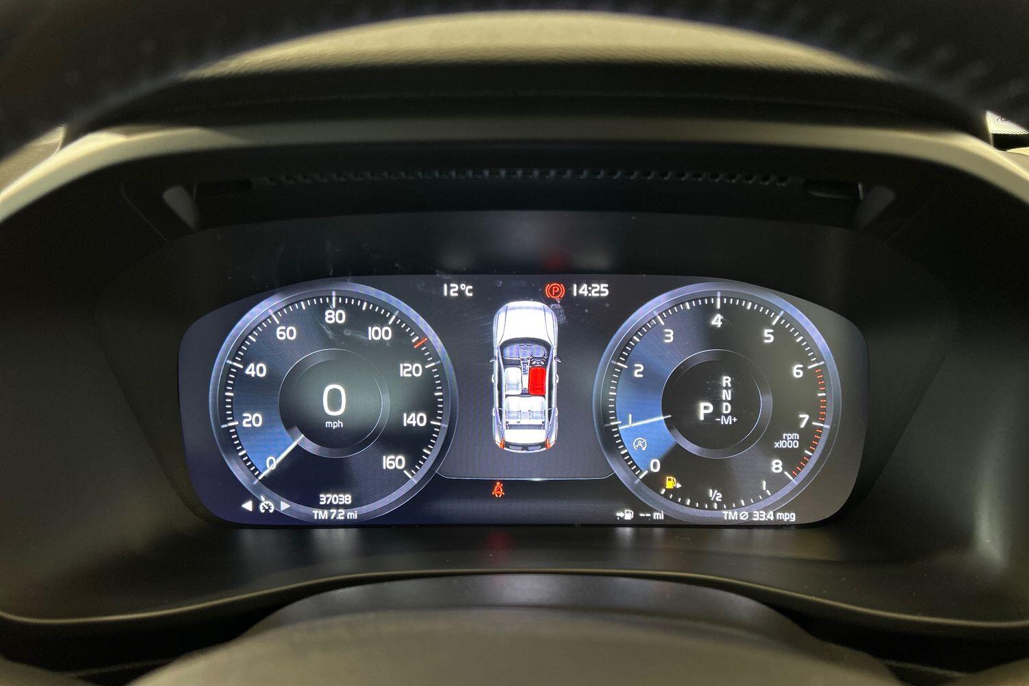 Used Volvo XC40 2021 for sale - 76042493: Photo 8