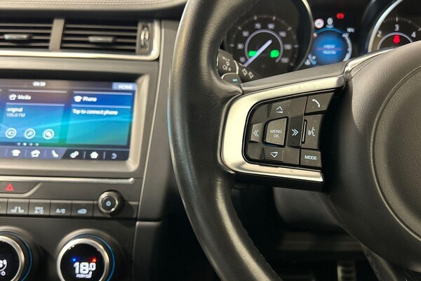 Used Jaguar E-Pace 2018 for sale - 76215508: Photo 12