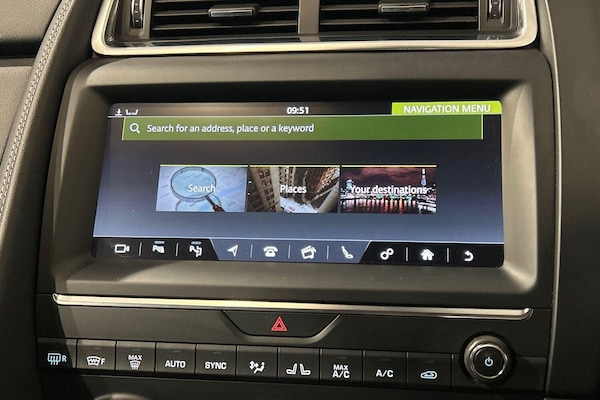 Used Jaguar E-Pace 2018 for sale - 76215508: Photo 16