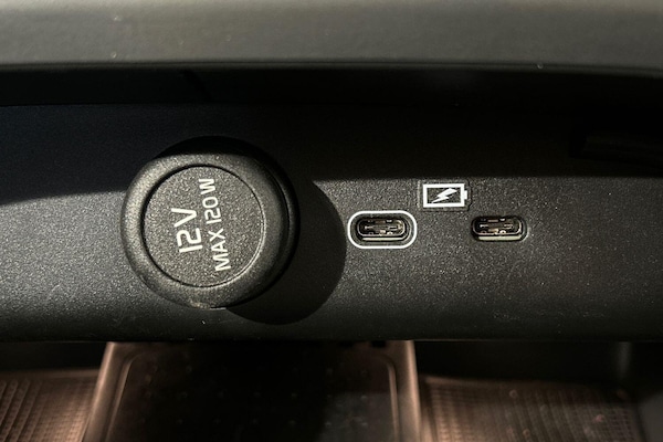 Used Volvo XC40 2025 for sale - 75635704: Photo 22