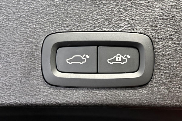 Used Volvo XC40 2025 for sale - 75635704: Photo 31