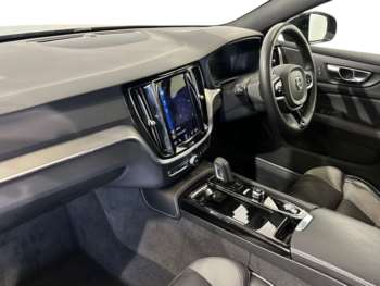 Used Volvo V60 2022 for sale - 74849321: Photo